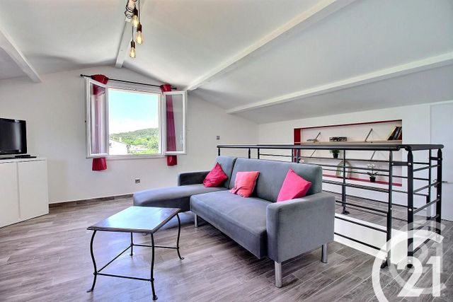 Appartement F4 à vendre - 8 pièces - 160.0 m2 - ORGON - 13 - PROVENCE-ALPES-COTE-D-AZUR - Century 21 Coeur De Provence Appartement F4 à vendre - 8 pièces - 160.0 m2 - ORGON - 13 - PROVENCE-ALPES-COTE-D-AZUR - Century 21 Coeur De Provence