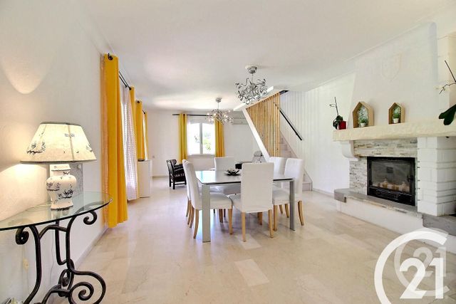 Appartement F4 à vendre - 8 pièces - 160.0 m2 - ORGON - 13 - PROVENCE-ALPES-COTE-D-AZUR - Century 21 Coeur De Provence Appartement F4 à vendre - 8 pièces - 160.0 m2 - ORGON - 13 - PROVENCE-ALPES-COTE-D-AZUR - Century 21 Coeur De Provence