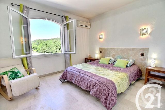 Appartement F4 à vendre - 8 pièces - 160.0 m2 - ORGON - 13 - PROVENCE-ALPES-COTE-D-AZUR - Century 21 Coeur De Provence Appartement F4 à vendre - 8 pièces - 160.0 m2 - ORGON - 13 - PROVENCE-ALPES-COTE-D-AZUR - Century 21 Coeur De Provence