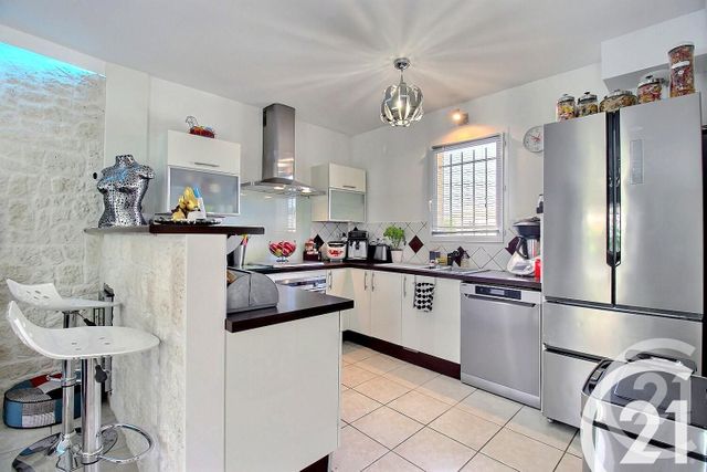 Afficher la photo en grand maison à vendre - 4 pièces - 88.4 m2 - ROBION - 84 - PROVENCE-ALPES-COTE-D-AZUR - Century 21 Coeur De Provence