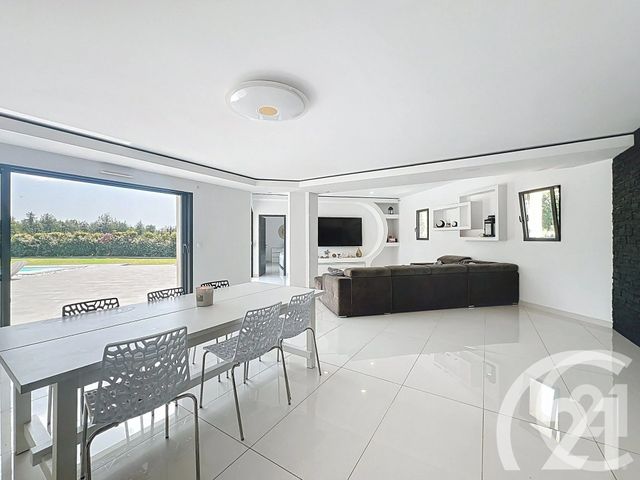 Afficher la photo en grand maison à vendre - 6 pièces - 265.0 m2 - CAVAILLON - 84 - PROVENCE-ALPES-COTE-D-AZUR - Century 21 Coeur De Provence