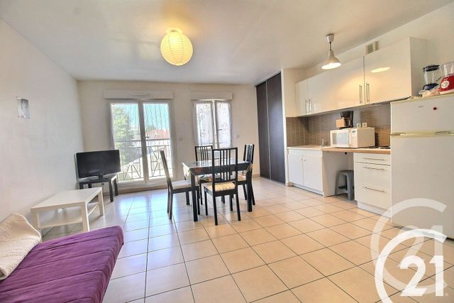 Appartement Studio à louer - 1 pièce - 36.08 m2 - CAVAILLON - 84 - PROVENCE-ALPES-COTE-D-AZUR - Century 21 Coeur De Provence