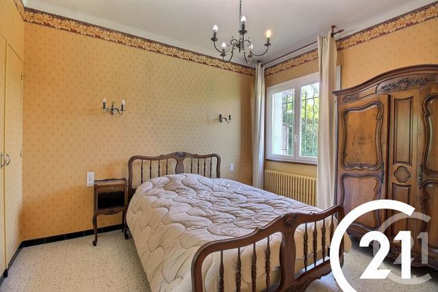 Afficher la photo en grand maison à vendre - 7 pièces - 175.0 m2 - CHEVAL BLANC - 84 - PROVENCE-ALPES-COTE-D-AZUR - Century 21 Coeur De Provence