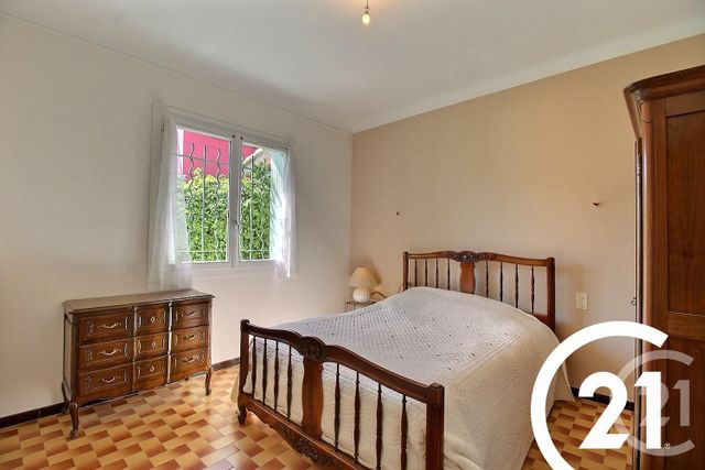 Afficher la photo en grand maison à vendre - 7 pièces - 175.0 m2 - CHEVAL BLANC - 84 - PROVENCE-ALPES-COTE-D-AZUR - Century 21 Coeur De Provence
