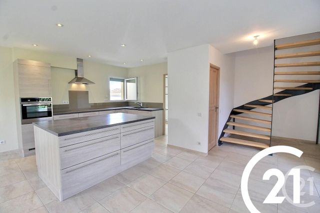 Afficher la photo en grand maison à vendre - 6 pièces - 95.49 m2 - CHEVAL BLANC - 84 - PROVENCE-ALPES-COTE-D-AZUR - Century 21 Coeur De Provence