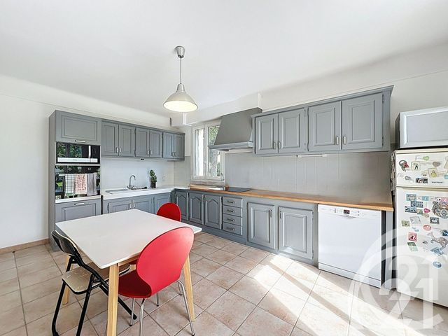 Afficher la photo en grand maison à vendre - 7 pièces - 187.0 m2 - CAVAILLON - 84 - PROVENCE-ALPES-COTE-D-AZUR - Century 21 Coeur De Provence