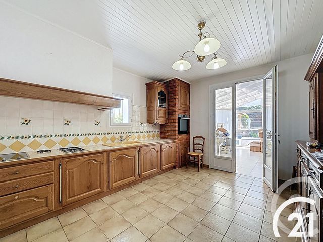 maison à vendre - 6 pièces - 222.85 m2 - ROBION - 84 - PROVENCE-ALPES-COTE-D-AZUR - Century 21 Coeur De Provence