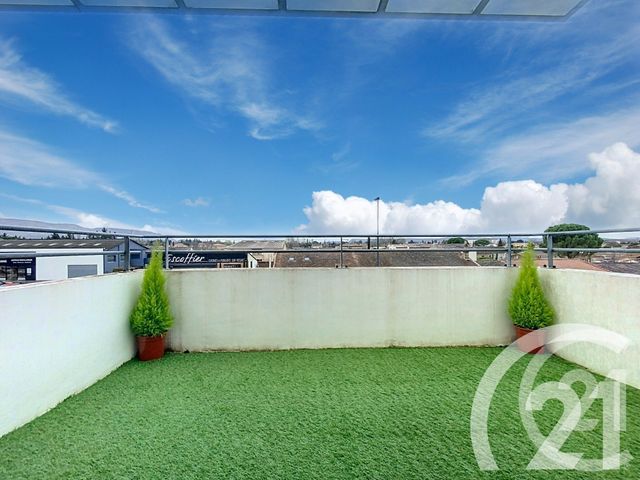 Appartement T3 à vendre - 3 pièces - 55.01 m2 - CAVAILLON - 84 - PROVENCE-ALPES-COTE-D-AZUR - Century 21 Coeur De Provence