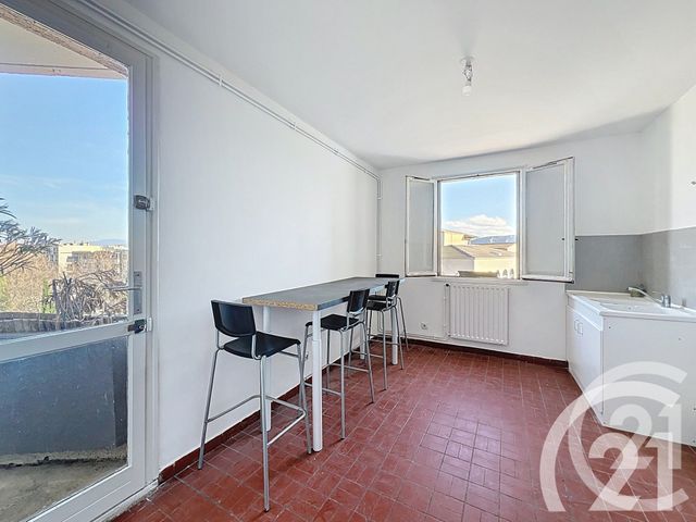 Appartement T3 à vendre - 3 pièces - 76.1 m2 - CAVAILLON - 84 - PROVENCE-ALPES-COTE-D-AZUR - Century 21 Coeur De Provence