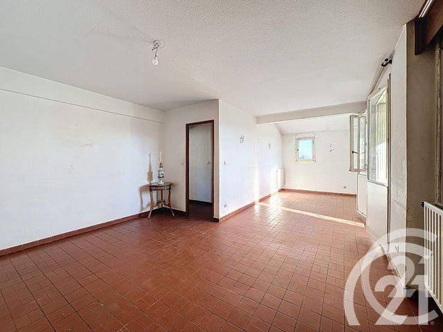 Appartement T3 à vendre - 3 pièces - 76.1 m2 - CAVAILLON - 84 - PROVENCE-ALPES-COTE-D-AZUR - Century 21 Coeur De Provence