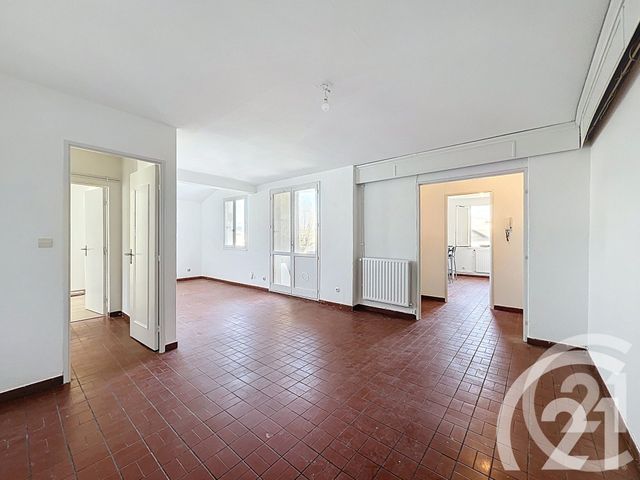 Appartement T3 à vendre - 3 pièces - 76.1 m2 - CAVAILLON - 84 - PROVENCE-ALPES-COTE-D-AZUR - Century 21 Coeur De Provence