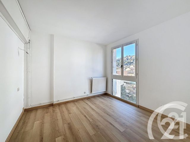 Appartement T3 à vendre - 3 pièces - 76.1 m2 - CAVAILLON - 84 - PROVENCE-ALPES-COTE-D-AZUR - Century 21 Coeur De Provence
