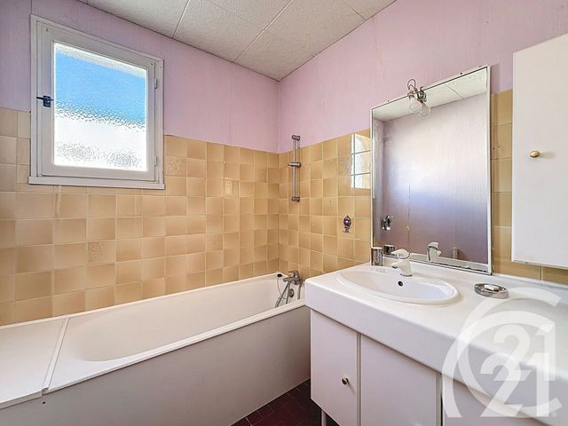 Appartement T3 à vendre - 3 pièces - 76.1 m2 - CAVAILLON - 84 - PROVENCE-ALPES-COTE-D-AZUR - Century 21 Coeur De Provence