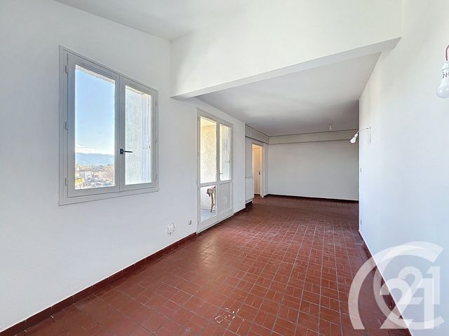 Appartement T3 à vendre - 3 pièces - 76.1 m2 - CAVAILLON - 84 - PROVENCE-ALPES-COTE-D-AZUR - Century 21 Coeur De Provence