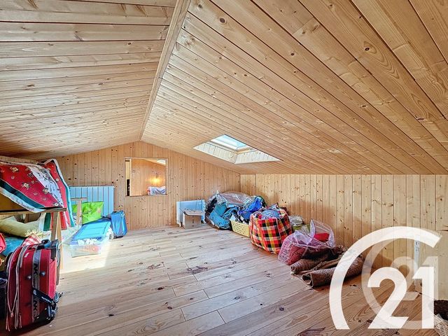 maison à vendre - 7 pièces - 197.47 m2 - TAILLADES - 84 - PROVENCE-ALPES-COTE-D-AZUR - Century 21 Coeur De Provence