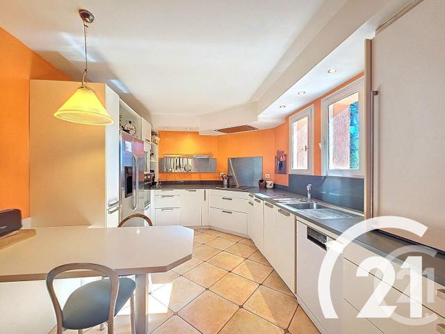 maison à vendre - 7 pièces - 197.47 m2 - TAILLADES - 84 - PROVENCE-ALPES-COTE-D-AZUR - Century 21 Coeur De Provence