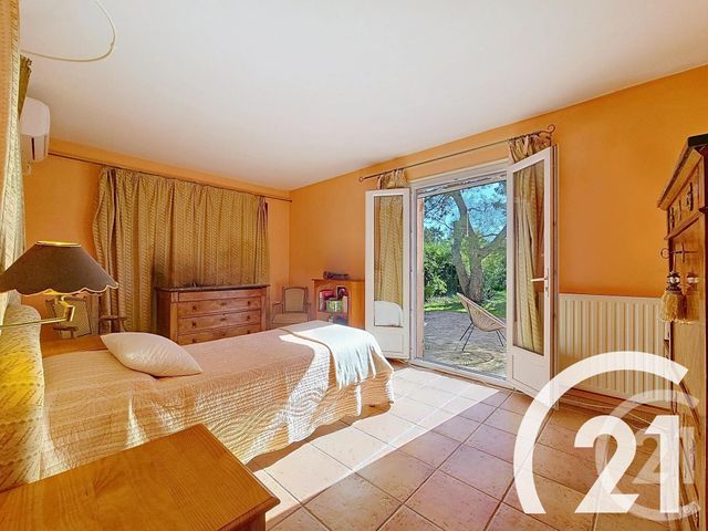 maison à vendre - 7 pièces - 197.47 m2 - TAILLADES - 84 - PROVENCE-ALPES-COTE-D-AZUR - Century 21 Coeur De Provence