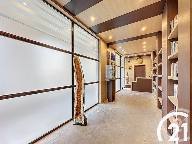 Afficher la photo en grand commerce à vendre - 48.0 m2 - FONTAINE DE VAUCLUSE - 84 - PROVENCE-ALPES-COTE-D-AZUR - Century 21 Coeur De Provence