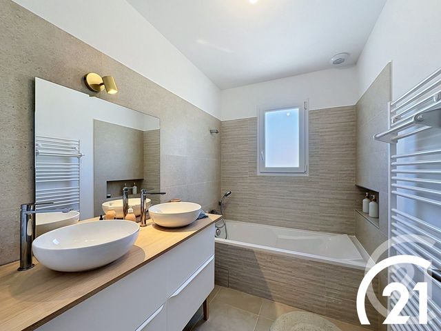 maison à vendre - 6 pièces - 123.0 m2 - ROBION - 84 - PROVENCE-ALPES-COTE-D-AZUR - Century 21 Coeur De Provence