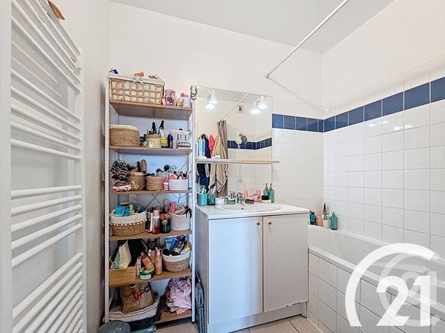 Appartement T3 à vendre - 3 pièces - 69.35 m2 - CAVAILLON - 84 - PROVENCE-ALPES-COTE-D-AZUR - Century 21 Coeur De Provence