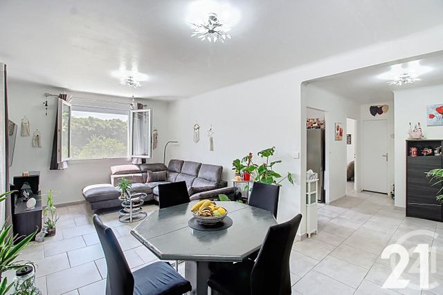 Appartement F4 à vendre - 4 pièces - 85.19 m2 - CAVAILLON - 84 - PROVENCE-ALPES-COTE-D-AZUR - Century 21 Coeur De Provence