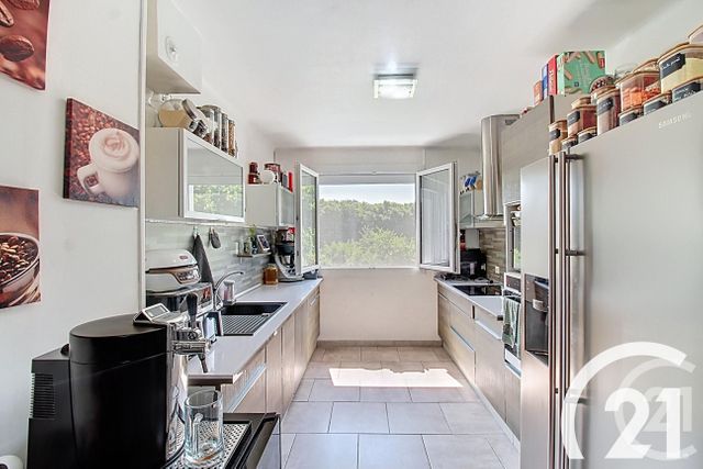 Appartement F4 à vendre - 4 pièces - 85.19 m2 - CAVAILLON - 84 - PROVENCE-ALPES-COTE-D-AZUR - Century 21 Coeur De Provence