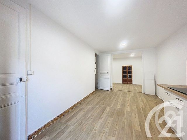 maison à louer - 3 pièces - 60.96 m2 - EYGUIERES - 13 - PROVENCE-ALPES-COTE-D-AZUR - Century 21 Coeur De Provence