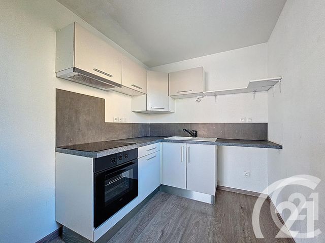 Afficher la photo en grand Appartement T4 à vendre - 4 pièces - 73.01 m2 - CAVAILLON - 84 - PROVENCE-ALPES-COTE-D-AZUR - Century 21 Coeur De Provence