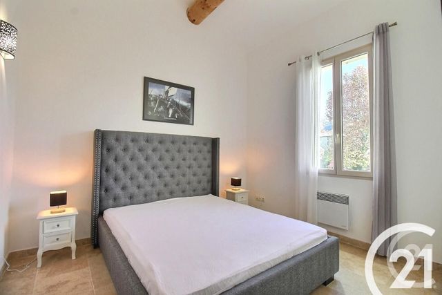 Afficher la photo en grand maison à louer - 3 pièces - 65.0 m2 - TAILLADES - 84 - PROVENCE-ALPES-COTE-D-AZUR - Century 21 Coeur De Provence