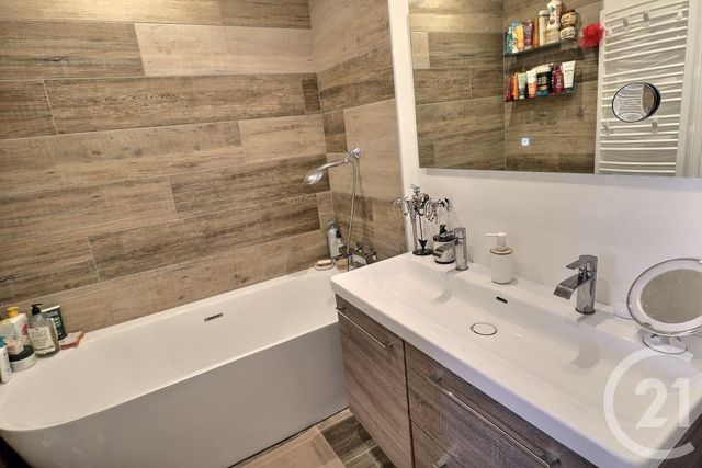 maison à vendre - 4 pièces - 90.0 m2 - TAILLADES - 84 - PROVENCE-ALPES-COTE-D-AZUR - Century 21 Coeur De Provence