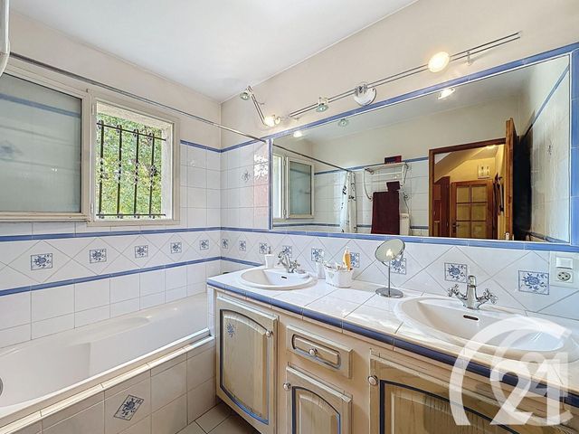 maison à vendre - 5 pièces - 110.2 m2 - TAILLADES - 84 - PROVENCE-ALPES-COTE-D-AZUR - Century 21 Coeur De Provence