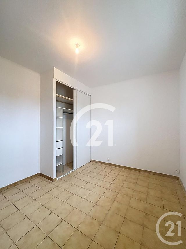 Appartement T3 à louer - 3 pièces - 86.0 m2 - ST ANDIOL - 13 - PROVENCE-ALPES-COTE-D-AZUR - Century 21 Coeur De Provence