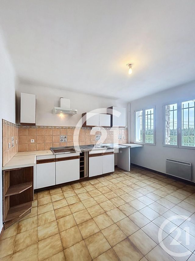 Appartement T3 à louer - 3 pièces - 86.0 m2 - ST ANDIOL - 13 - PROVENCE-ALPES-COTE-D-AZUR - Century 21 Coeur De Provence