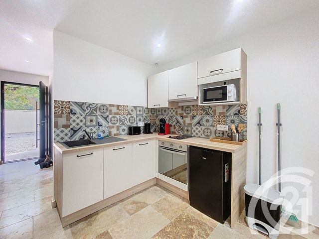 Appartement Studio à louer - 1 pièce - 36.0 m2 - L ISLE SUR LA SORGUE - 84 - PROVENCE-ALPES-COTE-D-AZUR - Century 21 Coeur De Provence
