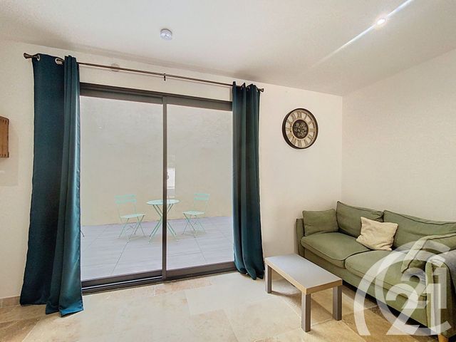 Appartement Studio à louer - 1 pièce - 36.0 m2 - L ISLE SUR LA SORGUE - 84 - PROVENCE-ALPES-COTE-D-AZUR - Century 21 Coeur De Provence