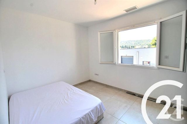 maison à louer - 4 pièces - 82.42 m2 - CAVAILLON - 84 - PROVENCE-ALPES-COTE-D-AZUR - Century 21 Coeur De Provence