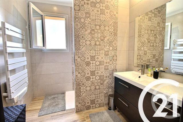 maison à louer - 4 pièces - 82.42 m2 - CAVAILLON - 84 - PROVENCE-ALPES-COTE-D-AZUR - Century 21 Coeur De Provence