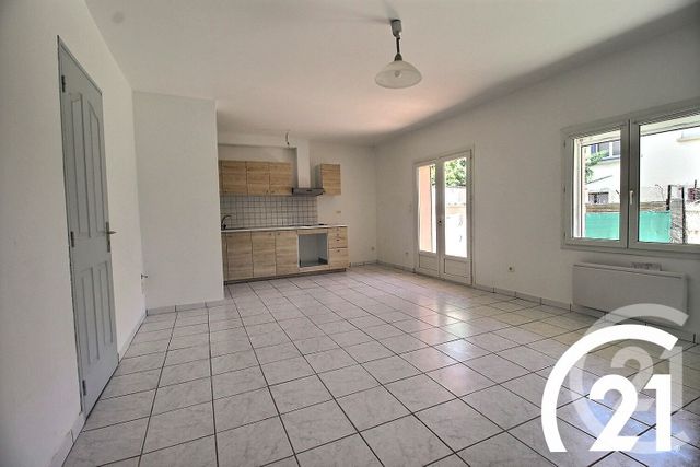 Appartement à louer - 2 pièces - 47.15 m2 - CAVAILLON - 84 - PROVENCE-ALPES-COTE-D-AZUR - Century 21 Coeur De Provence