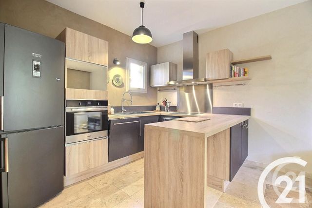 maison à louer - 3 pièces - 65.0 m2 - TAILLADES - 84 - PROVENCE-ALPES-COTE-D-AZUR - Century 21 Coeur De Provence