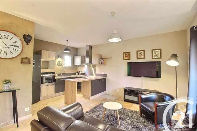 maison à louer - 3 pièces - 65.0 m2 - TAILLADES - 84 - PROVENCE-ALPES-COTE-D-AZUR - Century 21 Coeur De Provence