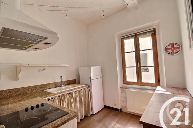 Appartement T3 à louer - 3 pièces - 65.75 m2 - CAVAILLON - 84 - PROVENCE-ALPES-COTE-D-AZUR - Century 21 Coeur De Provence