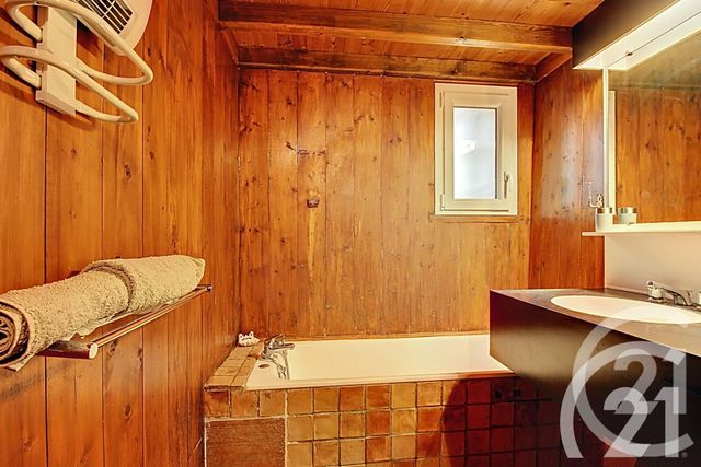 Appartement à louer - 2 pièces - 48.4 m2 - MAUBEC - 84 - PROVENCE-ALPES-COTE-D-AZUR - Century 21 Coeur De Provence