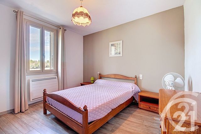 Appartement à louer - 3 pièces - 72.0 m2 - MAUBEC - 84 - PROVENCE-ALPES-COTE-D-AZUR - Century 21 Coeur De Provence