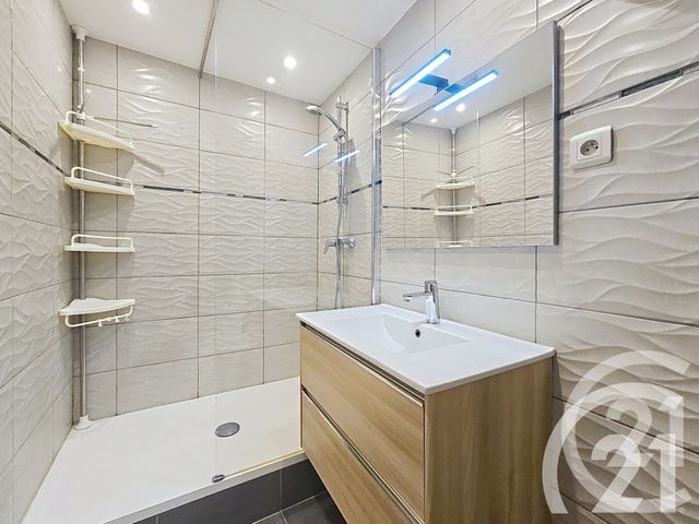 Appartement à louer - 2 pièces - 42.67 m2 - CAVAILLON - 84 - PROVENCE-ALPES-COTE-D-AZUR - Century 21 Coeur De Provence