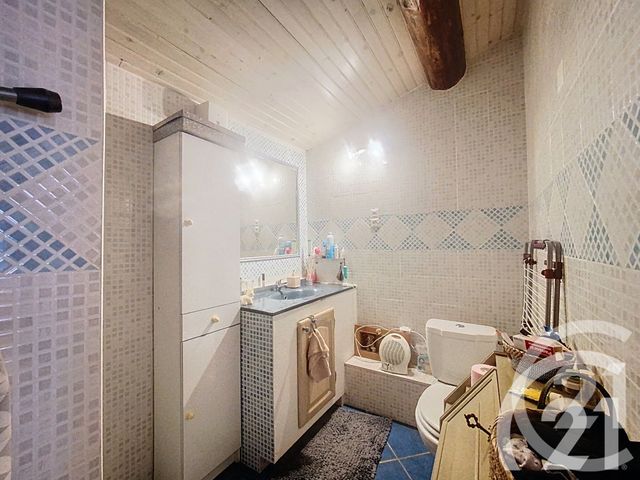 Appartement à louer - 2 pièces - 35.79 m2 - L ISLE SUR LA SORGUE - 84 - PROVENCE-ALPES-COTE-D-AZUR - Century 21 Coeur De Provence