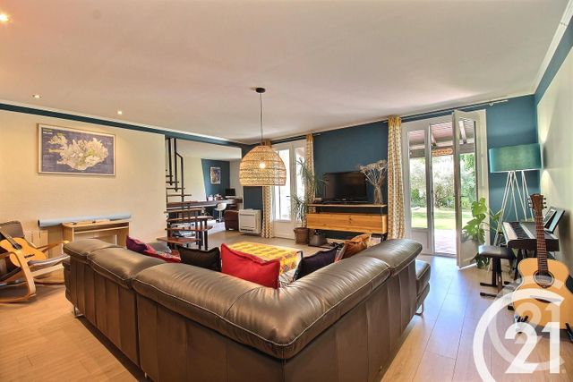 maison à louer - 4 pièces - 133.4 m2 - PLAN D ORGON - 13 - PROVENCE-ALPES-COTE-D-AZUR - Century 21 Coeur De Provence