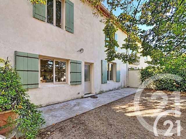 maison - CHEVAL BLANC - 84