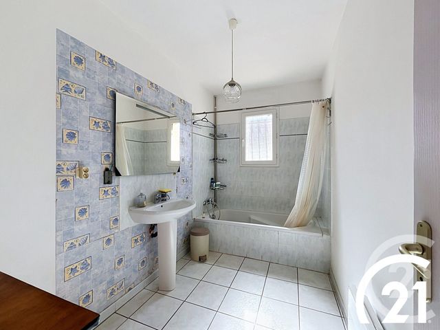 maison à vendre - 5 pièces - 82.1 m2 - BEAUCAIRE - 30 - LANGUEDOC-ROUSSILLON - Century 21 Coeur De Provence