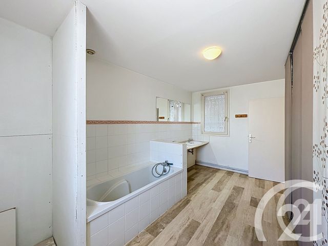 Appartement F4 à vendre - 4 pièces - 105.0 m2 - CAVAILLON - 84 - PROVENCE-ALPES-COTE-D-AZUR - Century 21 Coeur De Provence