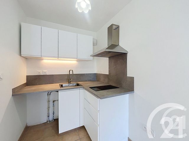 Appartement à louer - 2 pièces - 40.0 m2 - CAVAILLON - 84 - PROVENCE-ALPES-COTE-D-AZUR - Century 21 Coeur De Provence